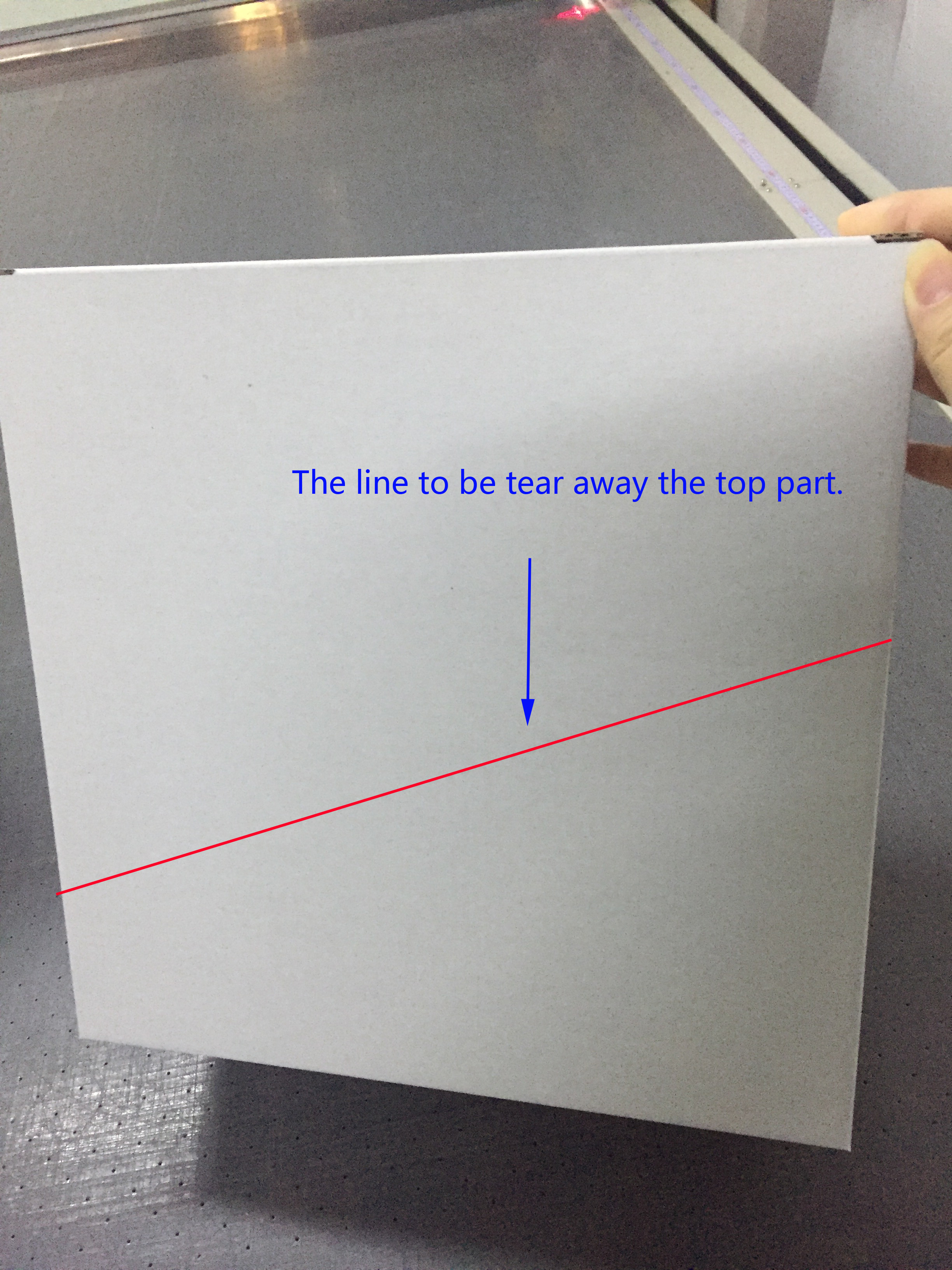 Holidaypac Tasty Habits cardboard sample with the marked removable top and tear line