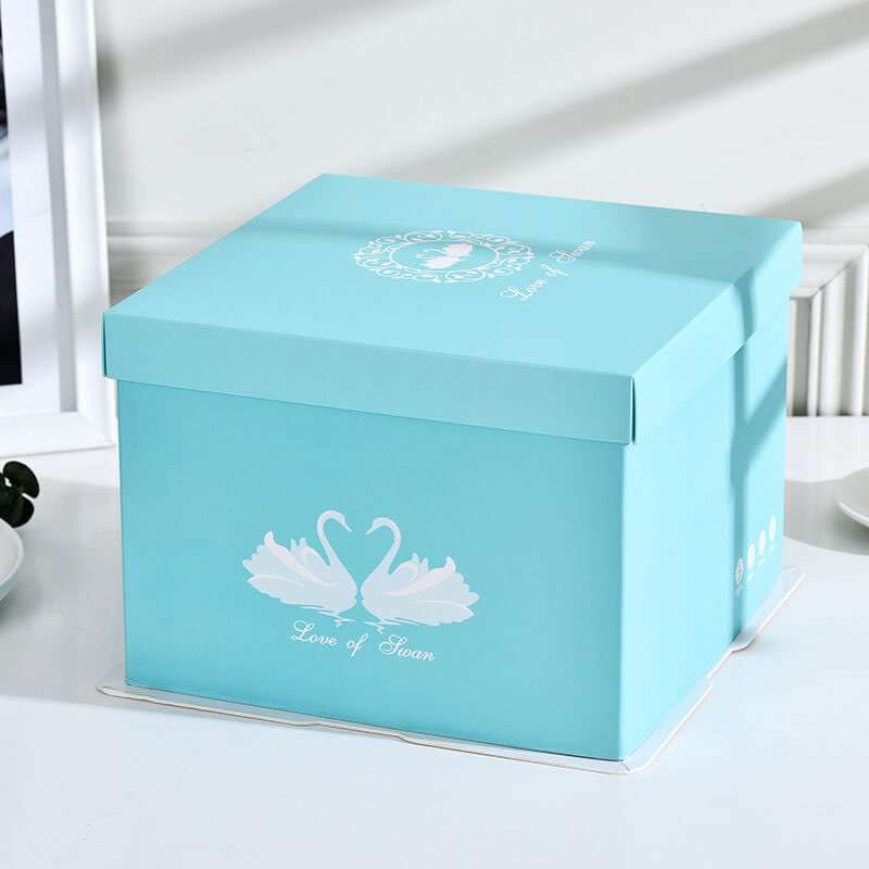 2.White swan cake box