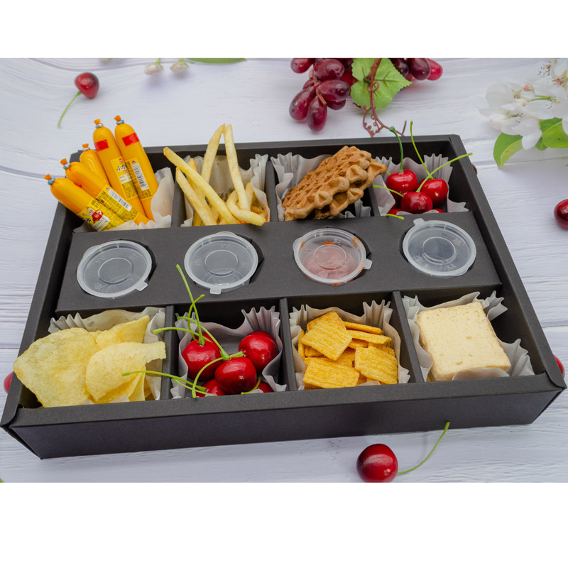 Wholesale Black and White Kraft Paper Grazing Box Catering Packaging Platter Box Partition for Picnic Party Grazing Box