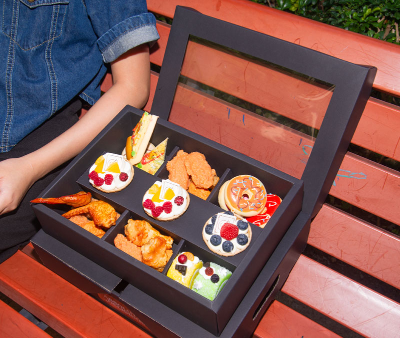 Wholesale Black Party Chocolate Favorite Box Grazing Box Catering Packaging Platter Box With Clapboard