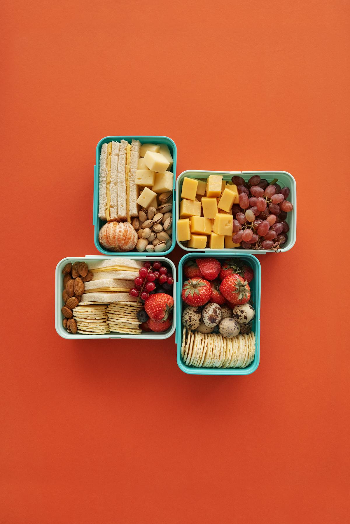 Custom Kraft Cardboard Portable Picnic Box Wholesale 2026 | Eco-Friendly Corrugated Lunch Carry Box with Handle for Outdoor Picnic, Hamper, Gift & Catering - Holidaypac Factory