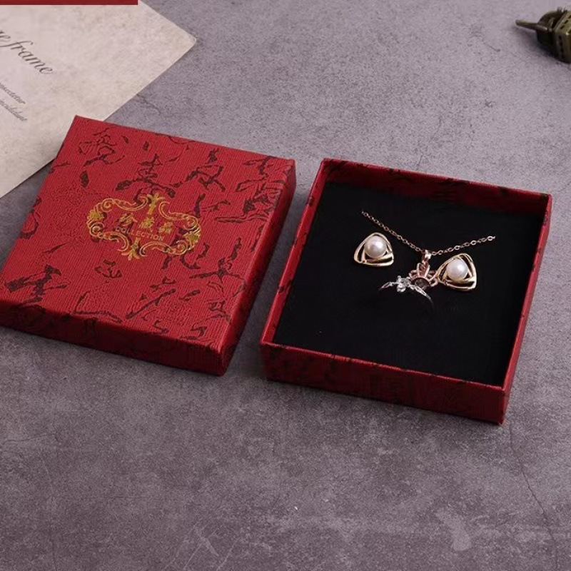 Custom Vintage Red Gift Box for Jewelry Set Factory - Holidaypac