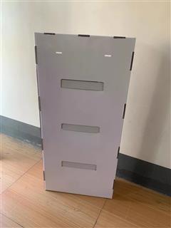 Inspect the back before approving the sample: Holidaypac cardboard display sample