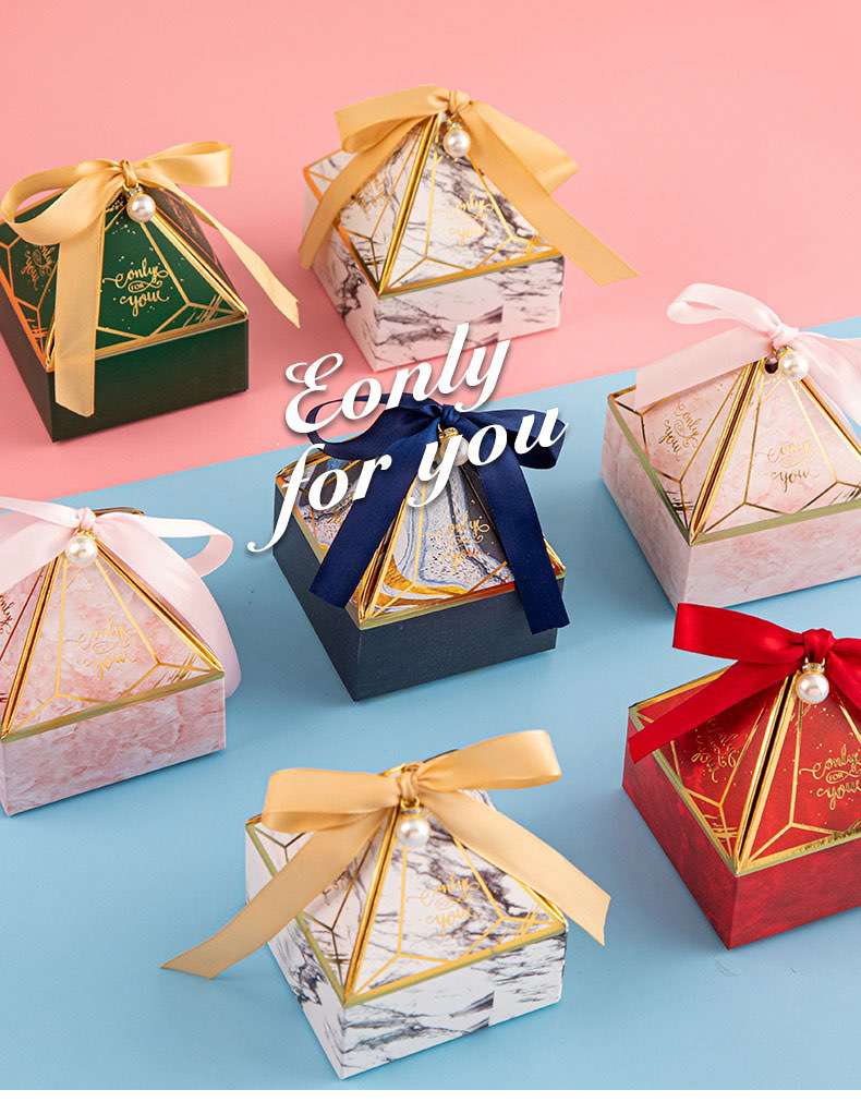 Triangle paper Box for Wedding Decoration Favors Gift Box Candy Chocolate Packing Box with pearl ribbon