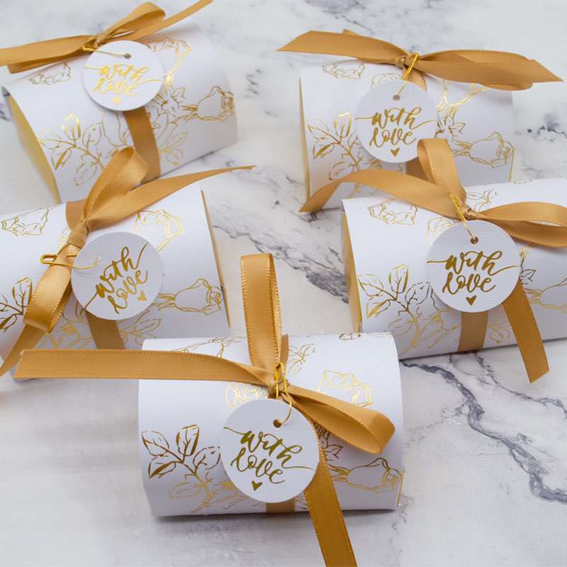 Wholesale Chocolate Candy Luxury White Ribbon Silk Wedding Packaging Box Invitation Card Wedding Candy Box